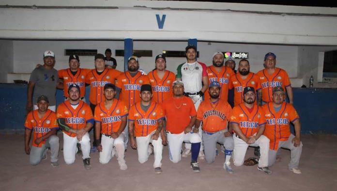 Los Tercos se llevan el clásico