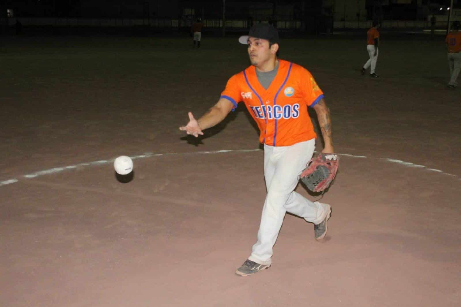 Los Tercos se llevan el clásico