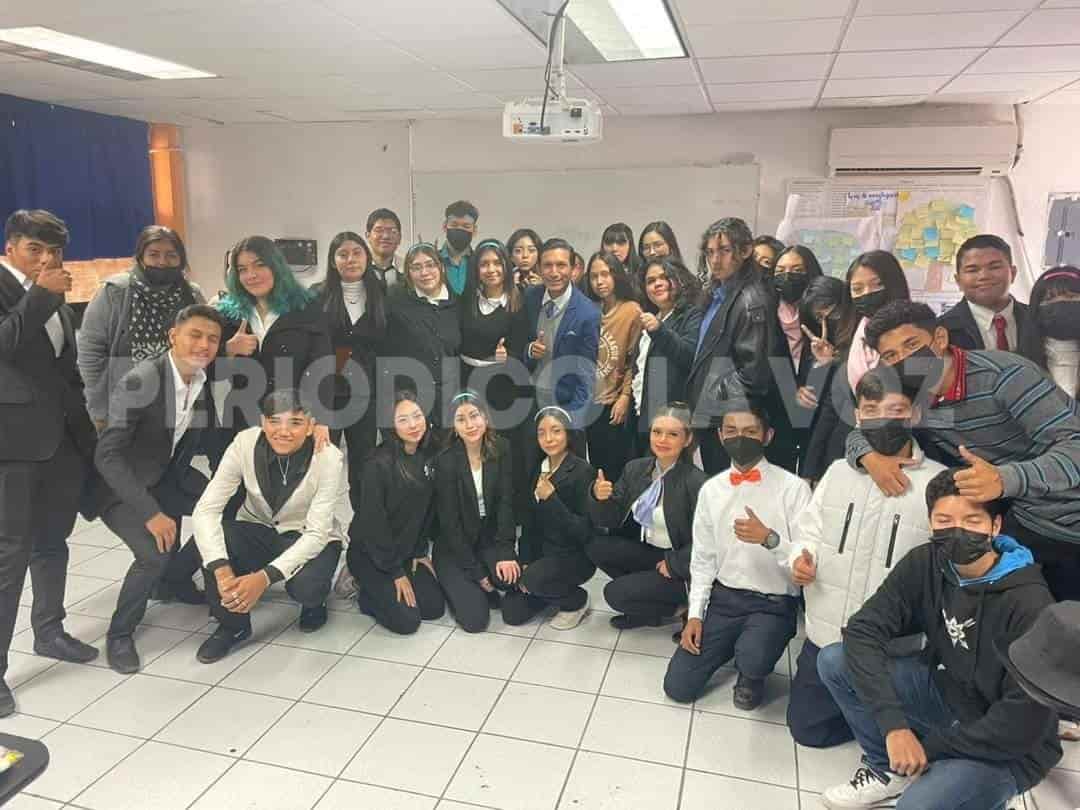 Llora Bachilleres fallecimiento del profe Lupillo Rivera
