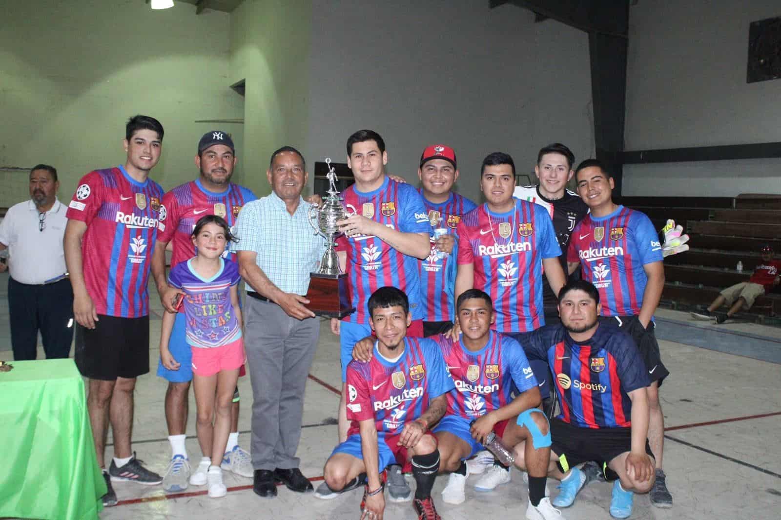 Ganan aguiluchos Torneo de futbol