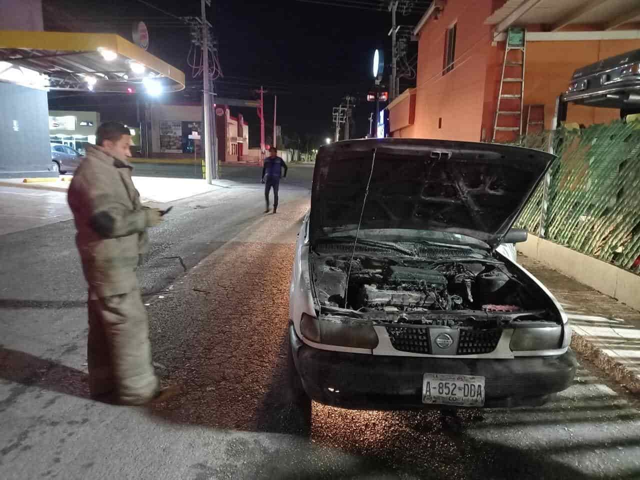 El Servitaxi se incendió por un cortocircuito circuito.
