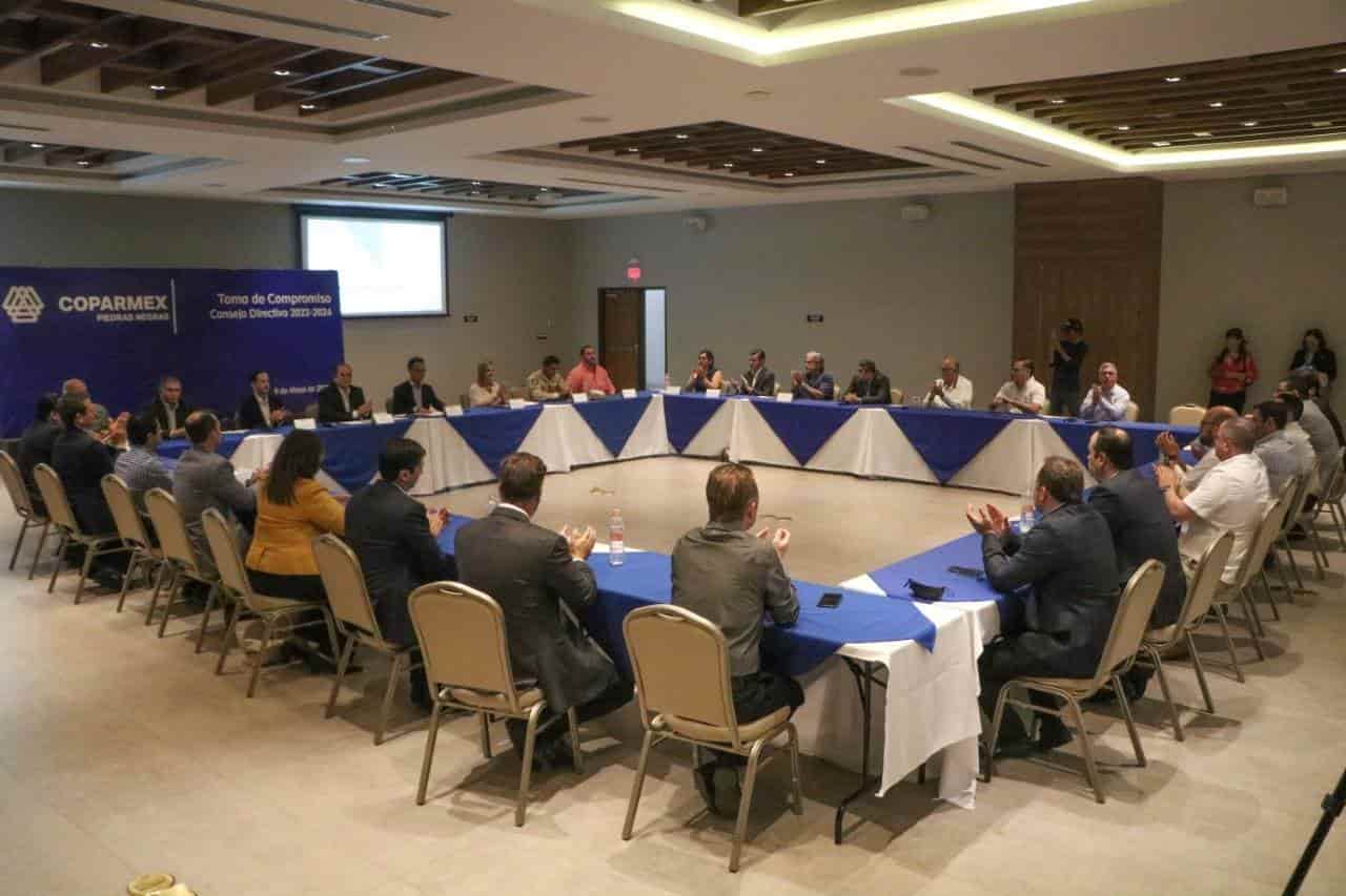Tesorera Michel Santos forma parte de Coparmex.