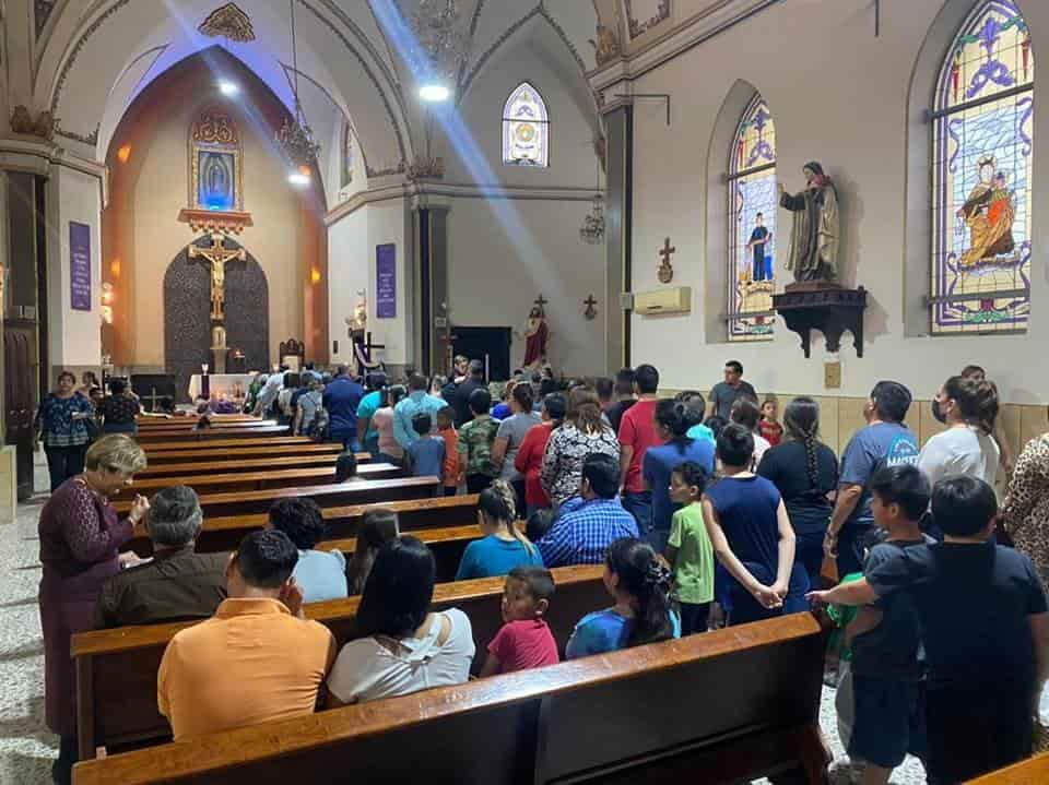 Celebran feligreses inicio de cuaresma
