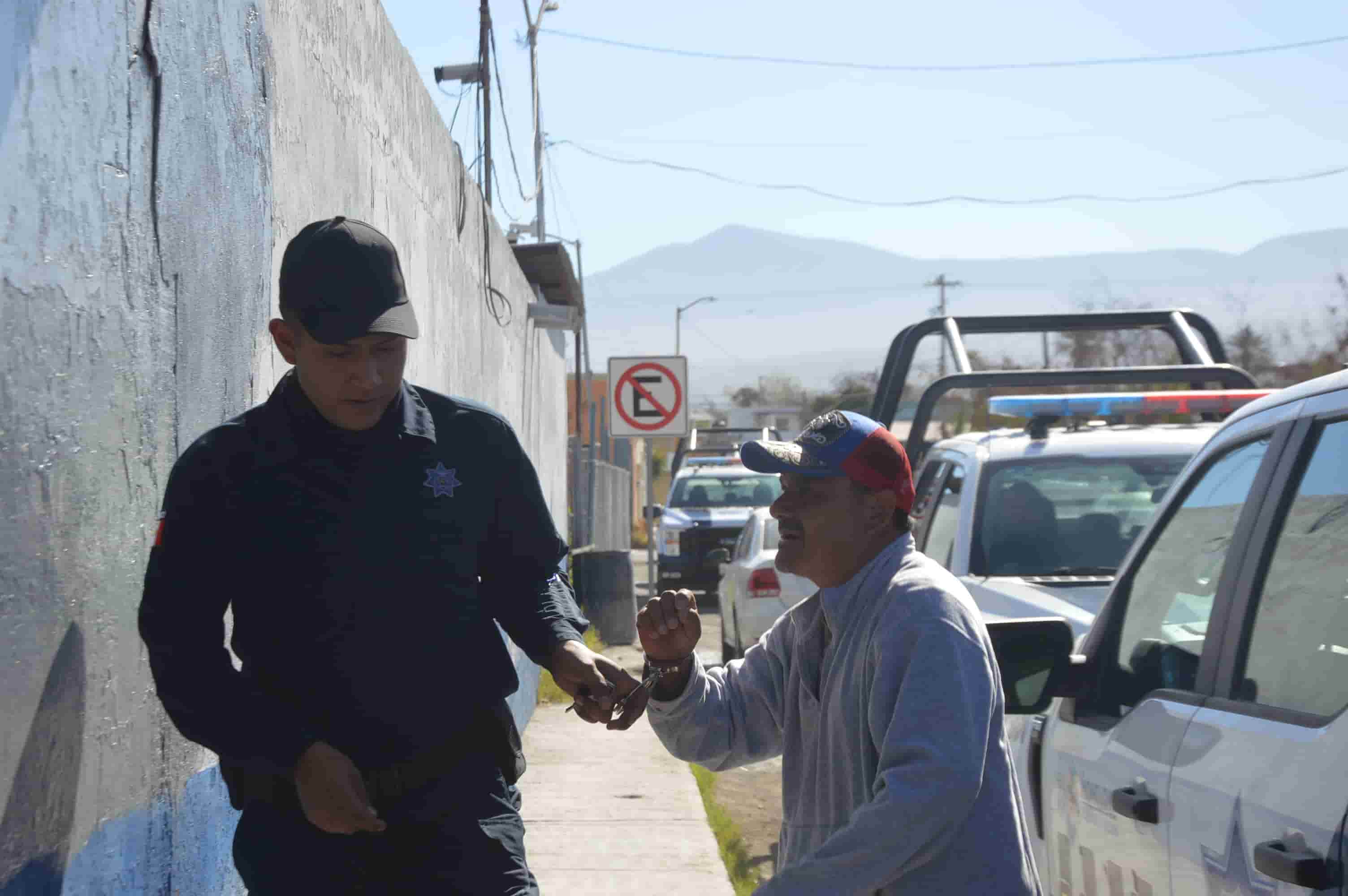 Sergio quería curársela pero sin pagar.