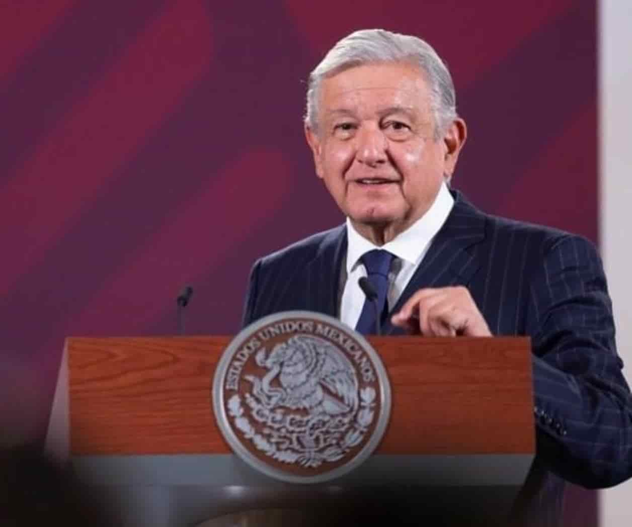 Arremete AMLO contra la presidenta de Perú; Continua apoyando al presidente golpista