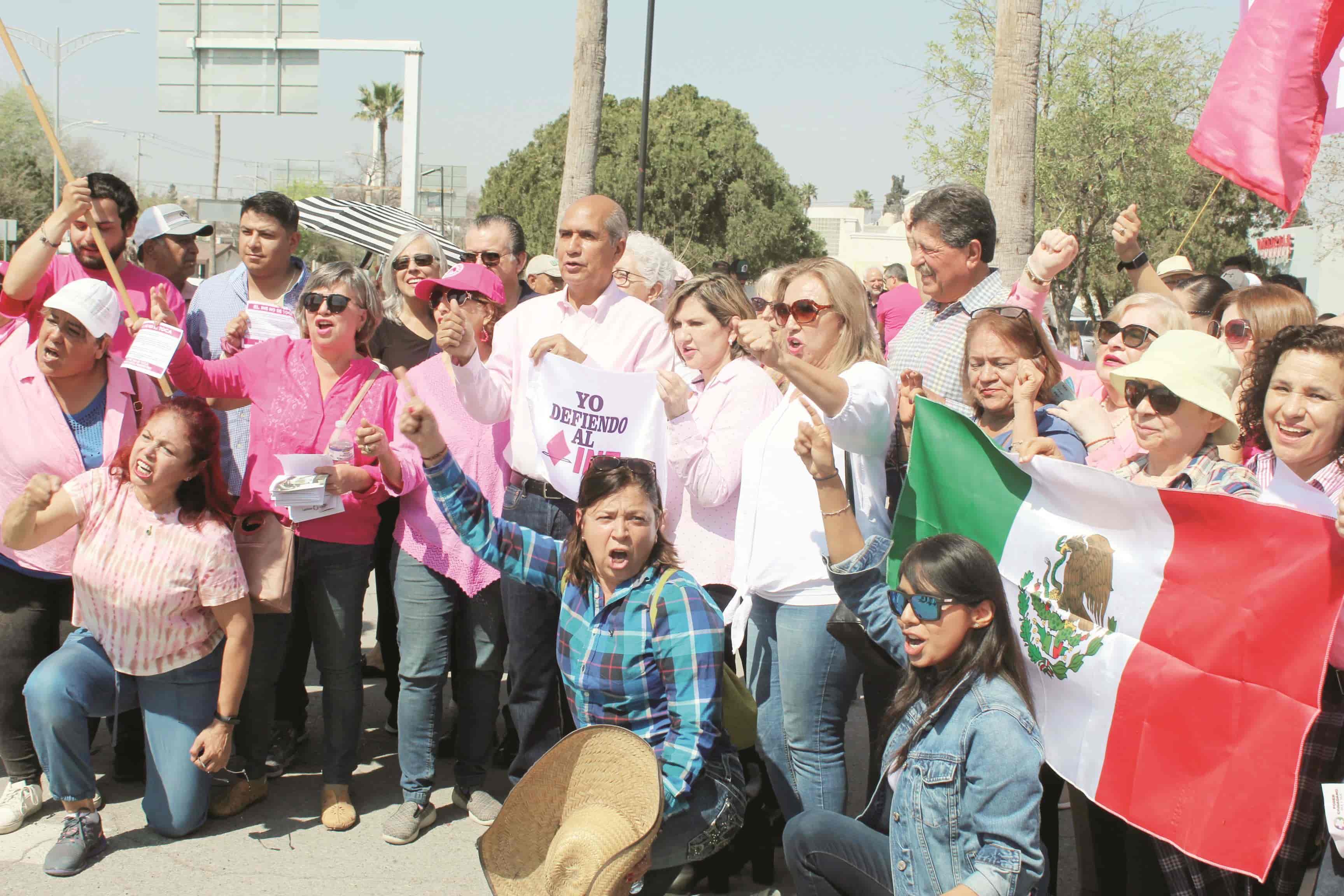 En Monclova continuarán luchando en la defensa de los derechos de los mexicanos.