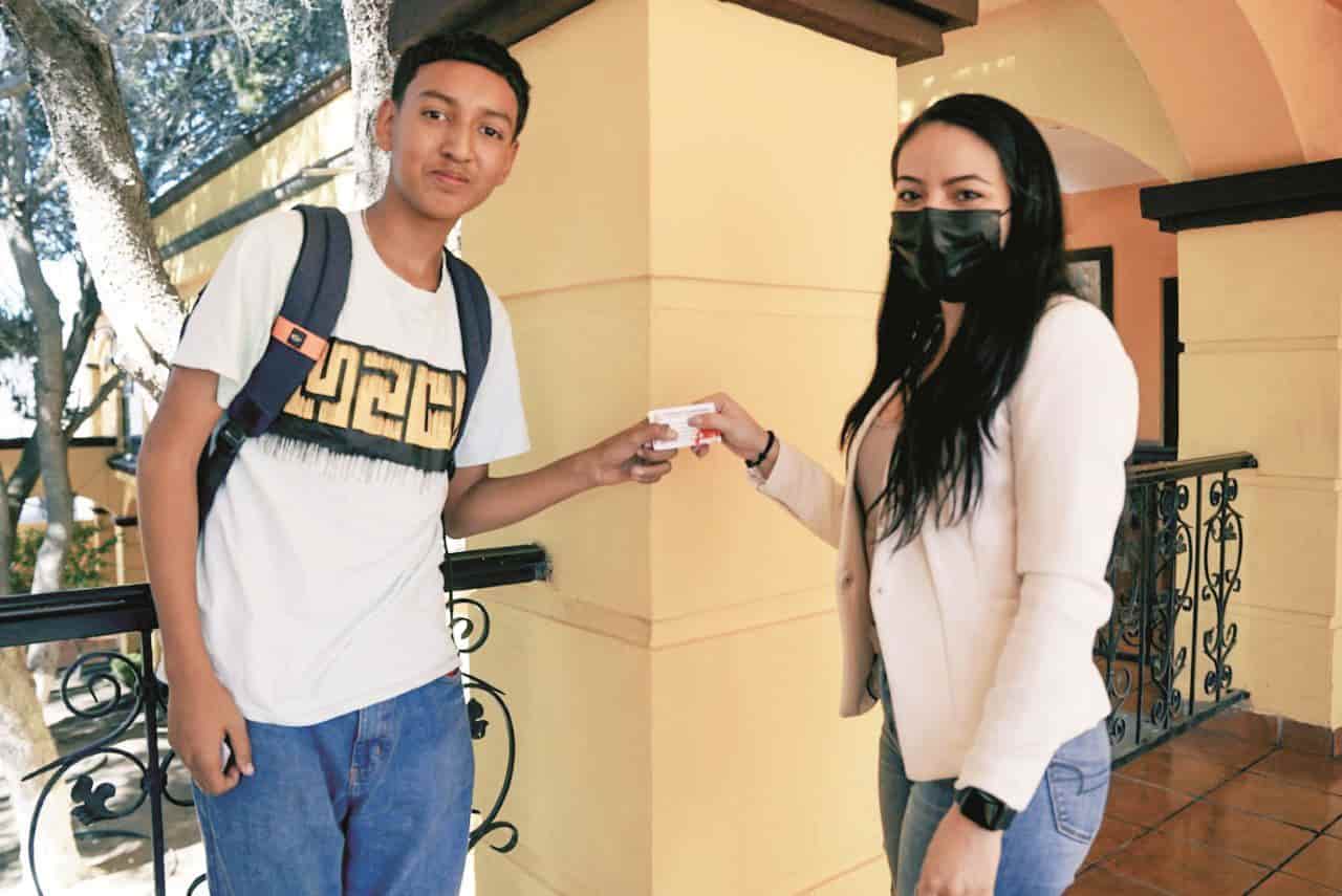 Llaman a tramitar la Credencial estudiantil