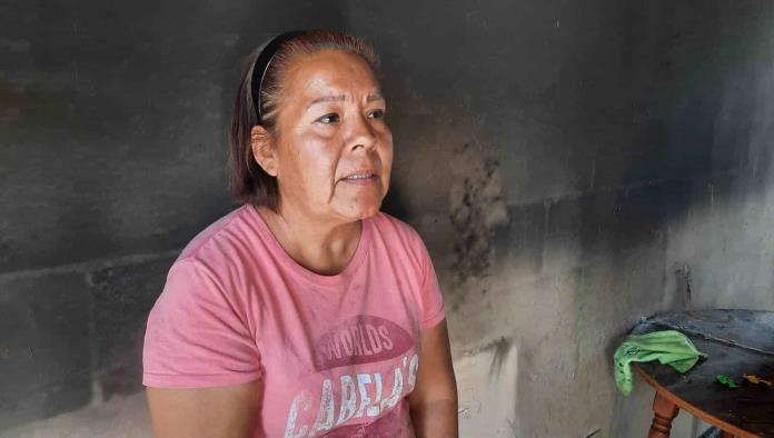 Pierden todo en Incendio de casa