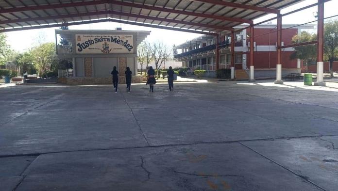 Y en escuelas no hay psicólogos