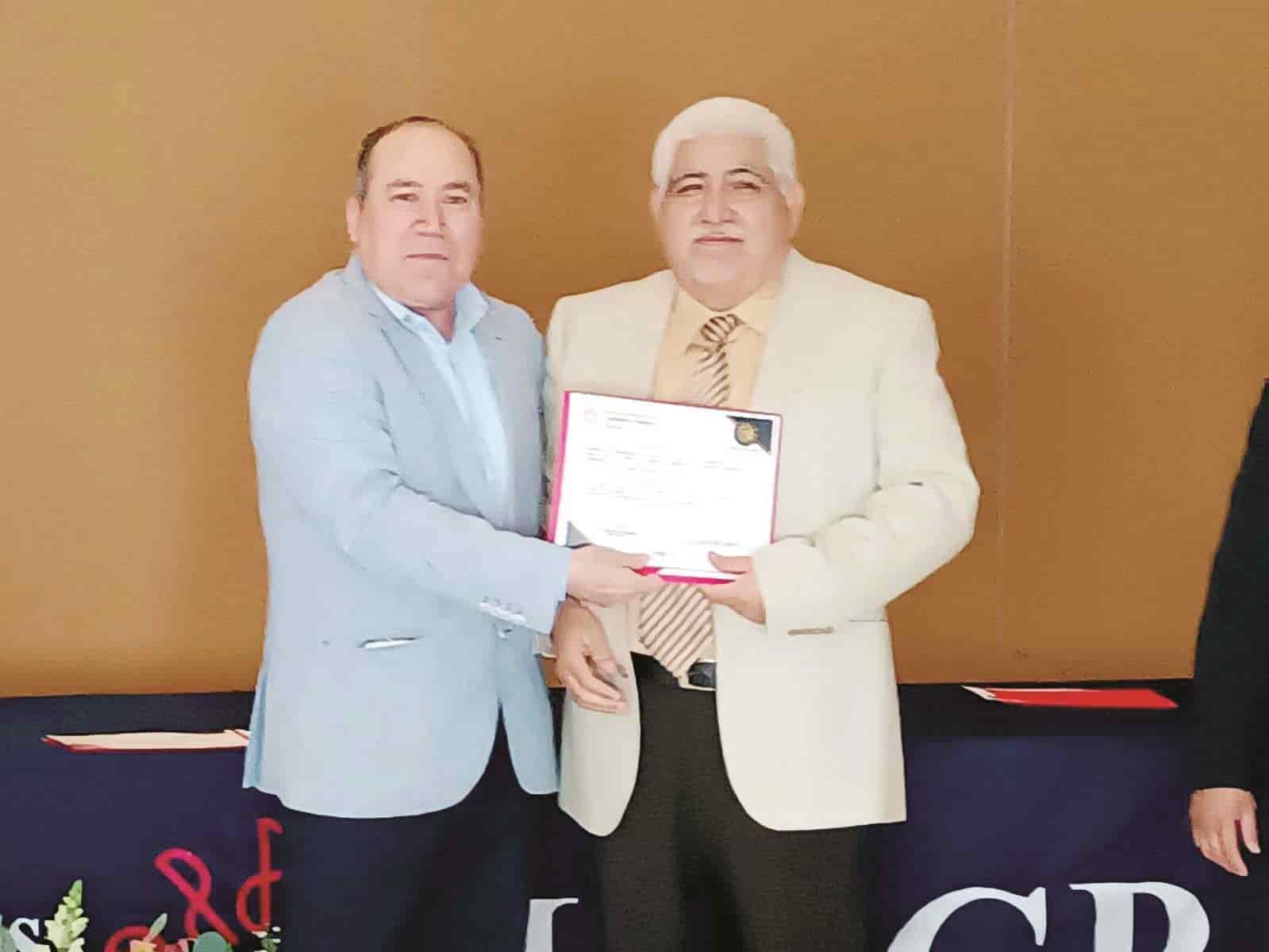Cumplen capacitación Contadores Públicos