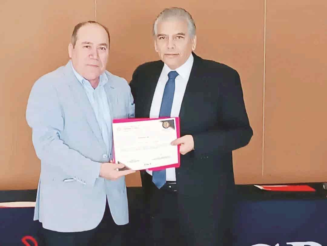 Cumplen capacitación Contadores Públicos