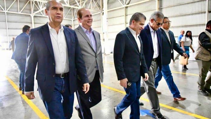 Presente Dávila inauguración de MANTTRA