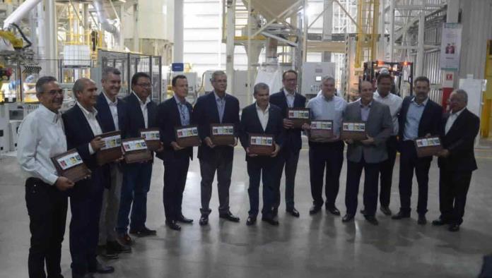 “Gracias por creer en Frontera”, Piña
