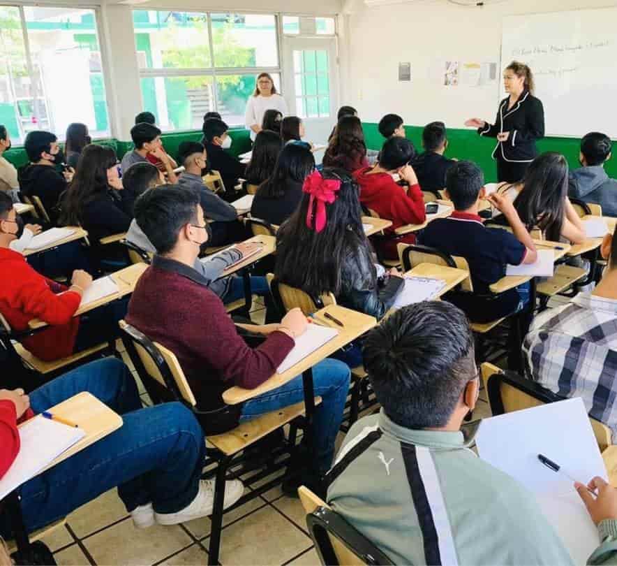 Participan 700 en curso de Conalep
