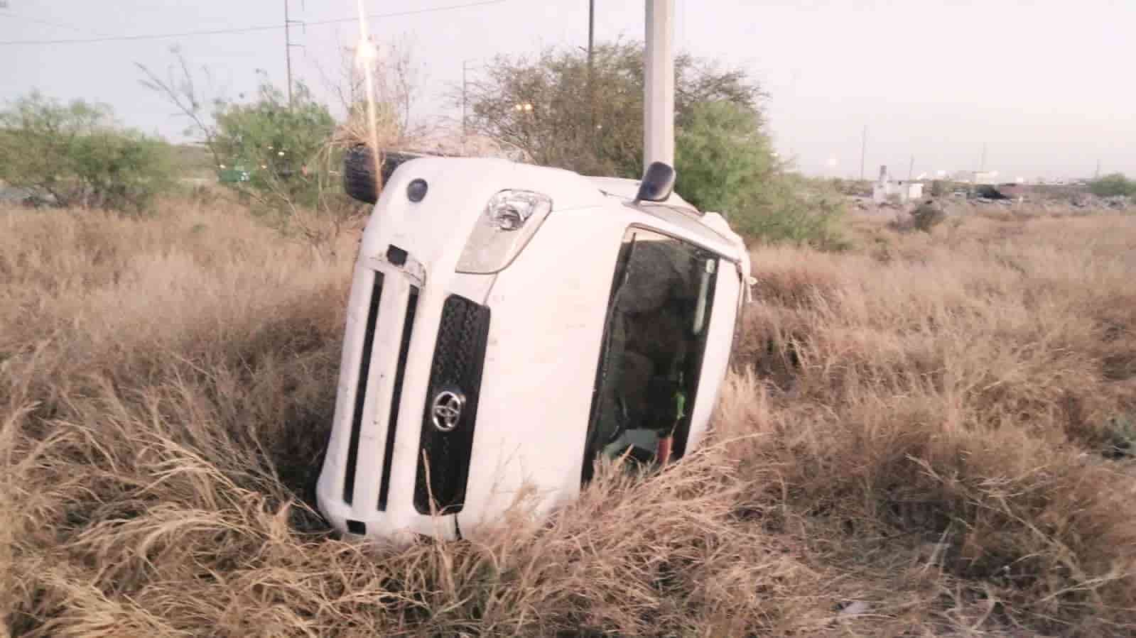 ‘Acuesta’ camioneta