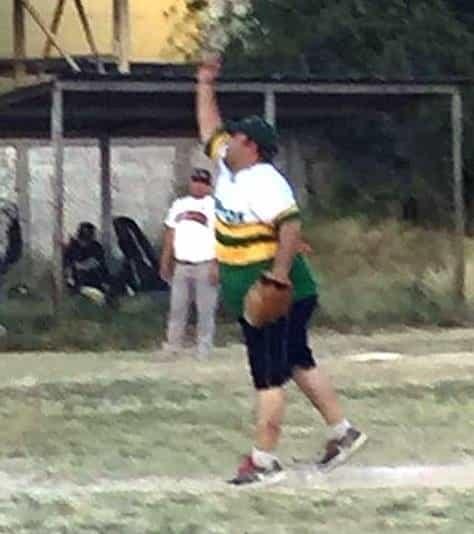 Se roba Cañeros las miradas