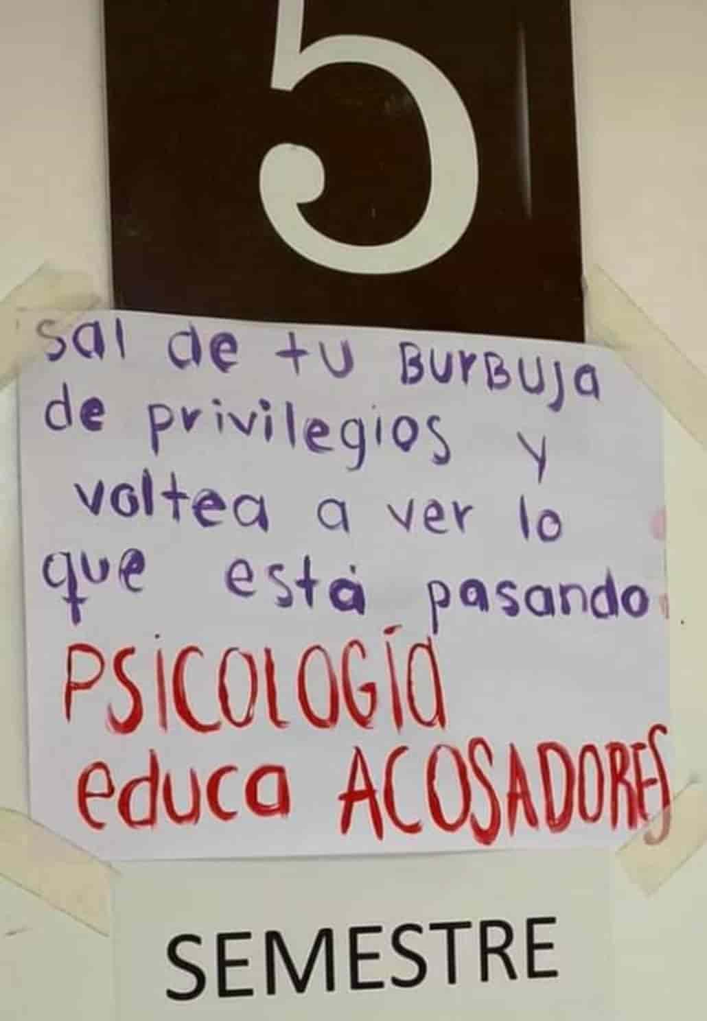 Reprime Directora denuncia de acoso 