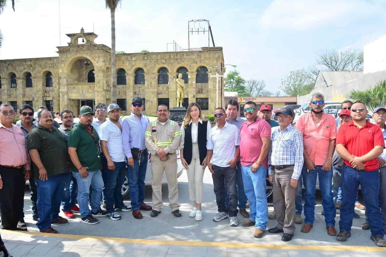 Cumplen taxistas con lineamientos