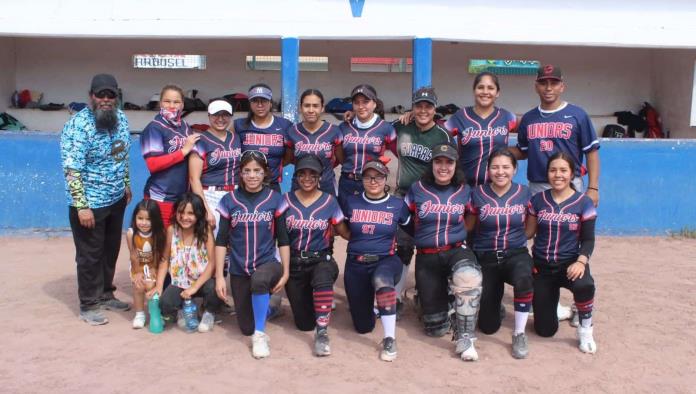 Le aboyan la corona a Bulldogs