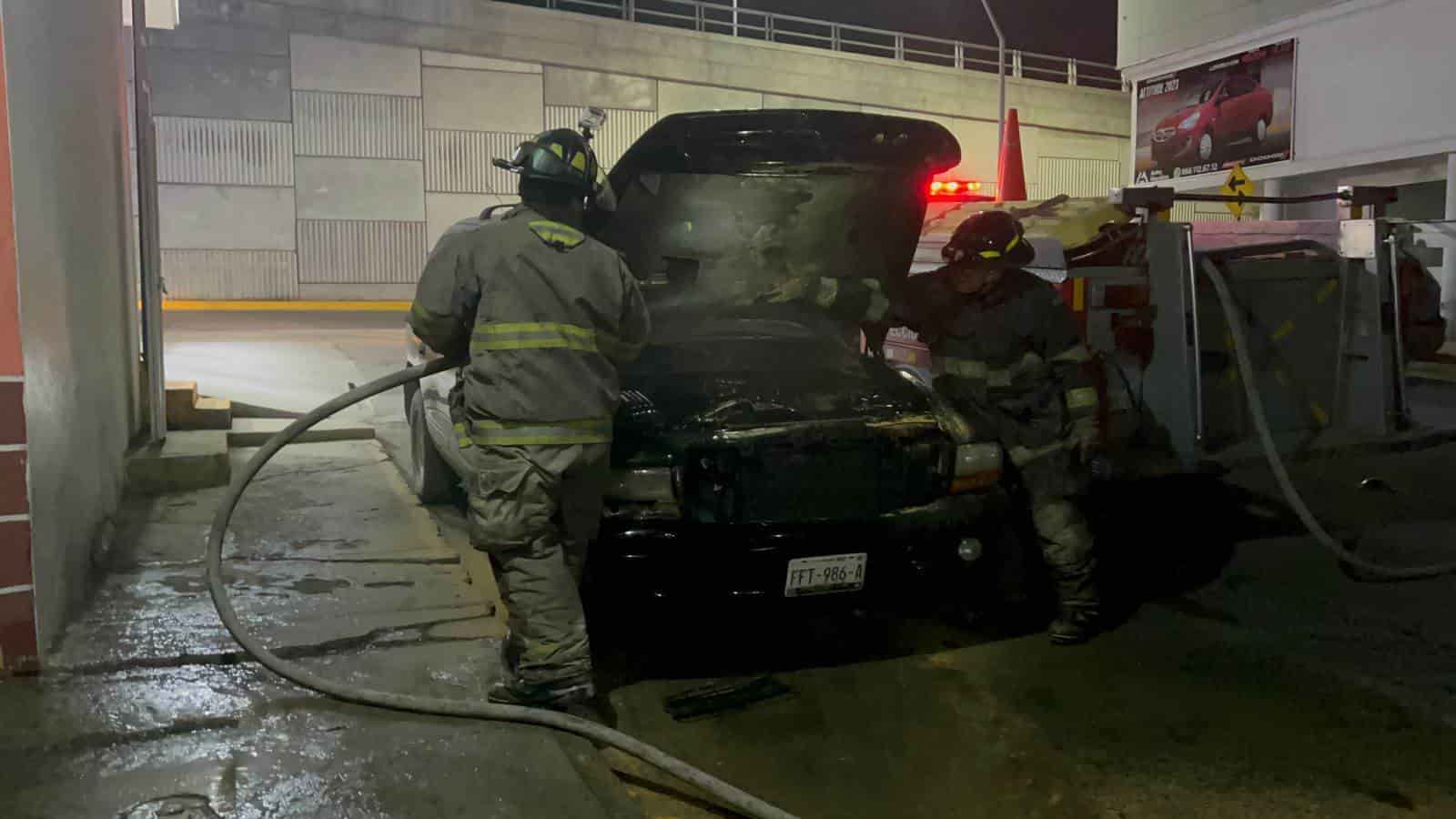 Arde Durango en gasolinera 