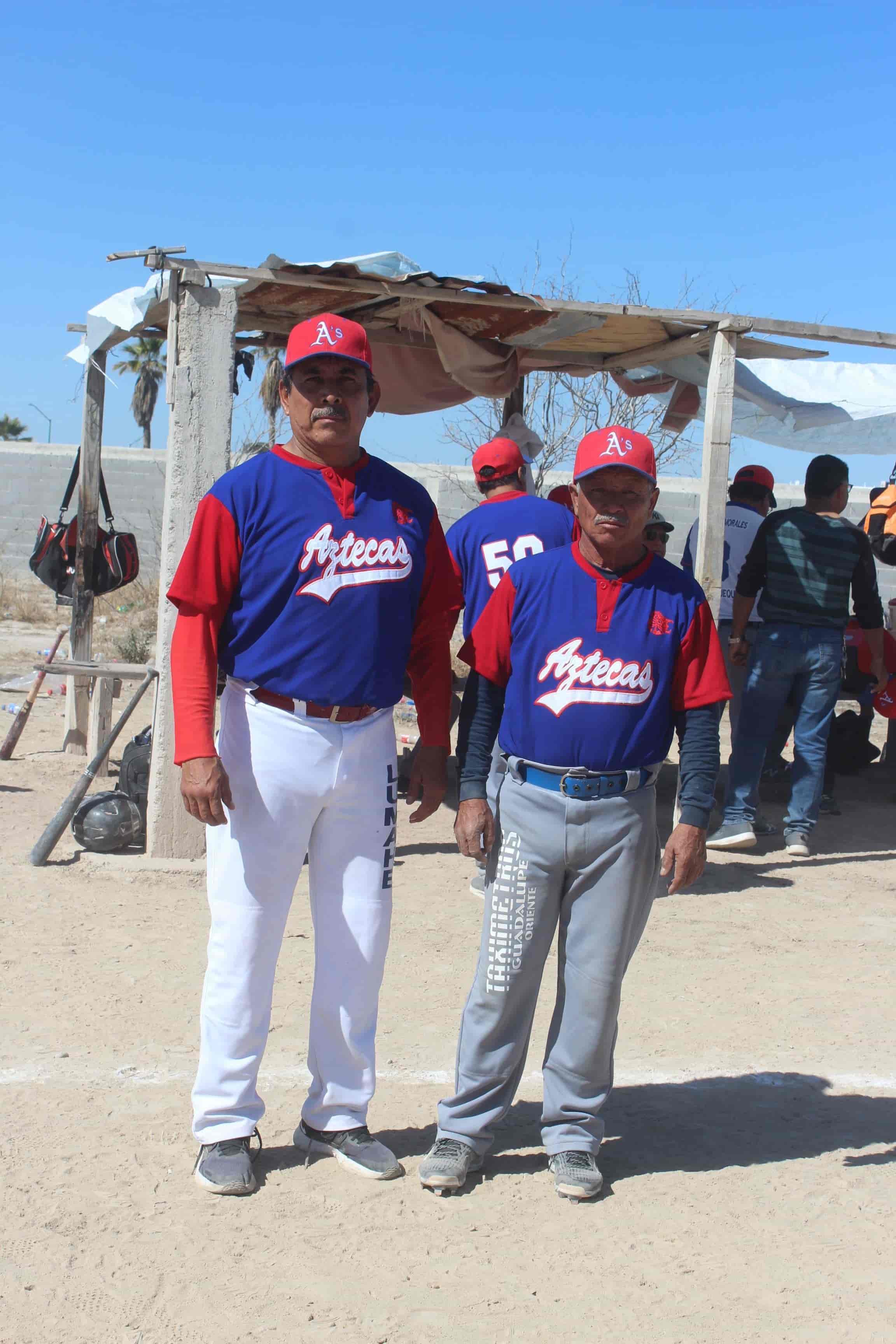 ¡Toman Ventaja ¡ Los Aztecas y Aguilas Bellavista.