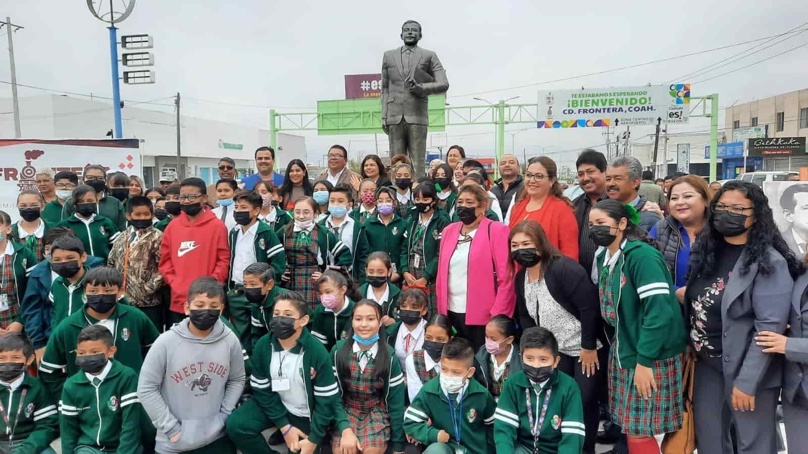 Honra Frontera al Ing. Ballesteros