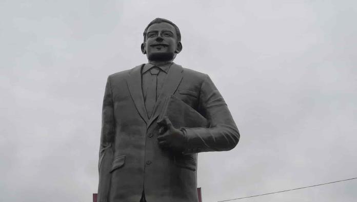 Honra Frontera al Ing. Ballesteros