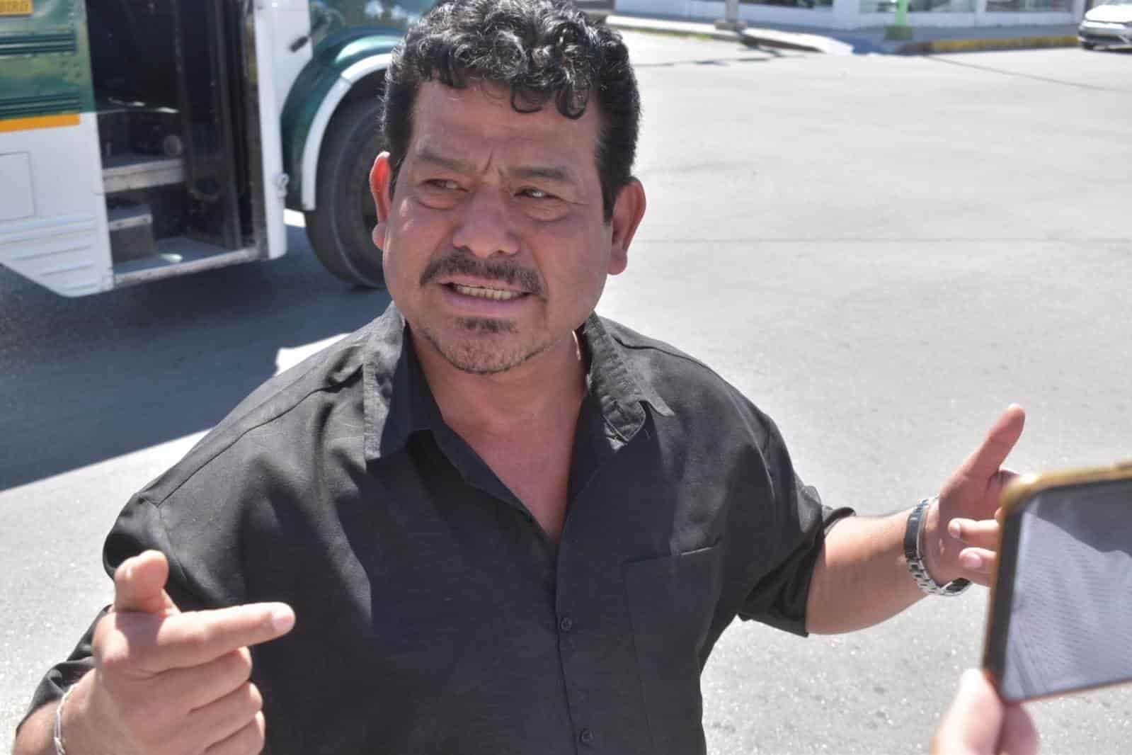 Bloquean Indrivers calles de Frontera