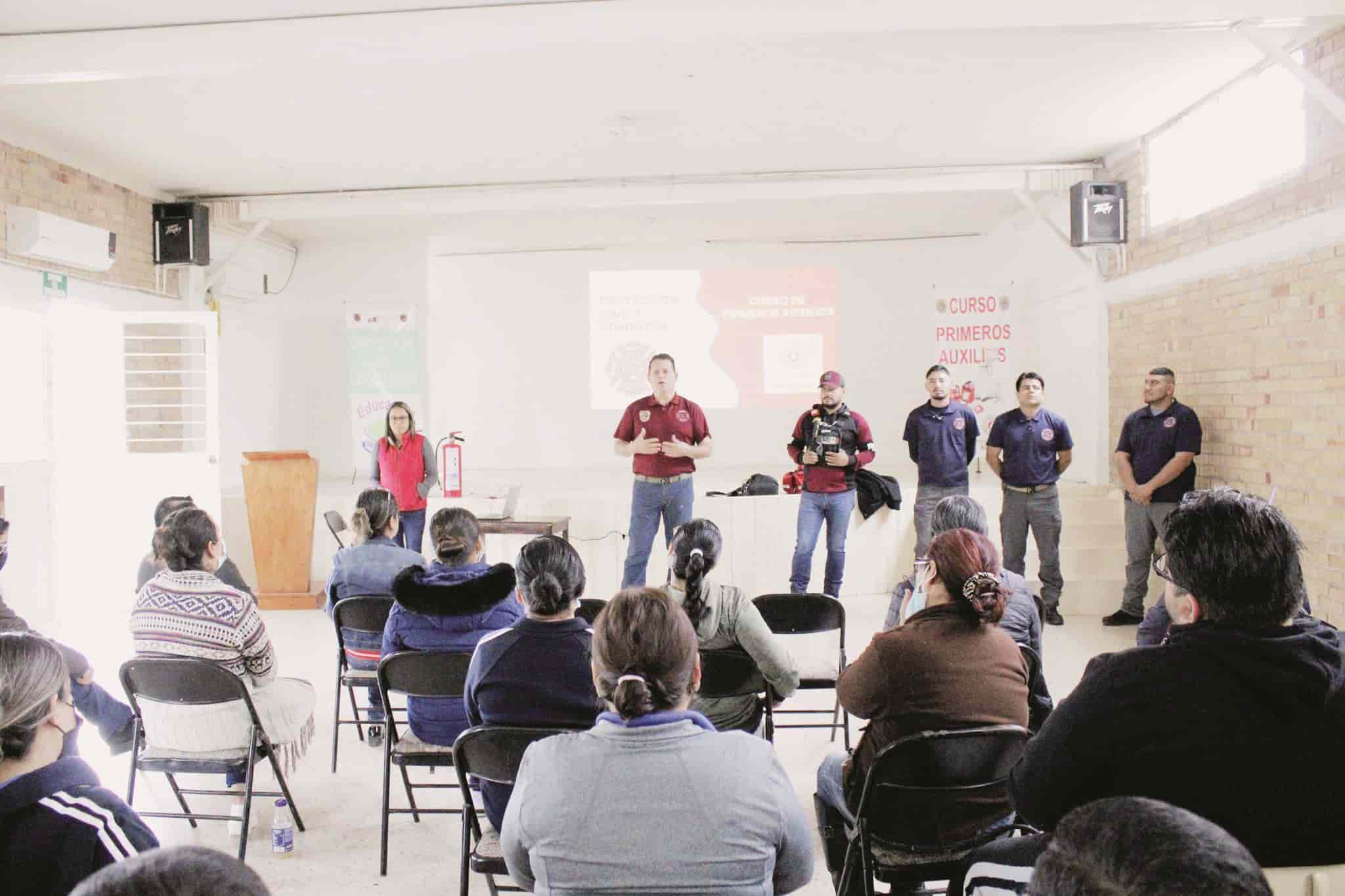 Avanza capacitación en primeros auxilios 