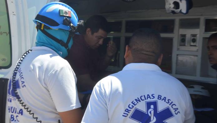 Se le atraviesa a motociclista 
