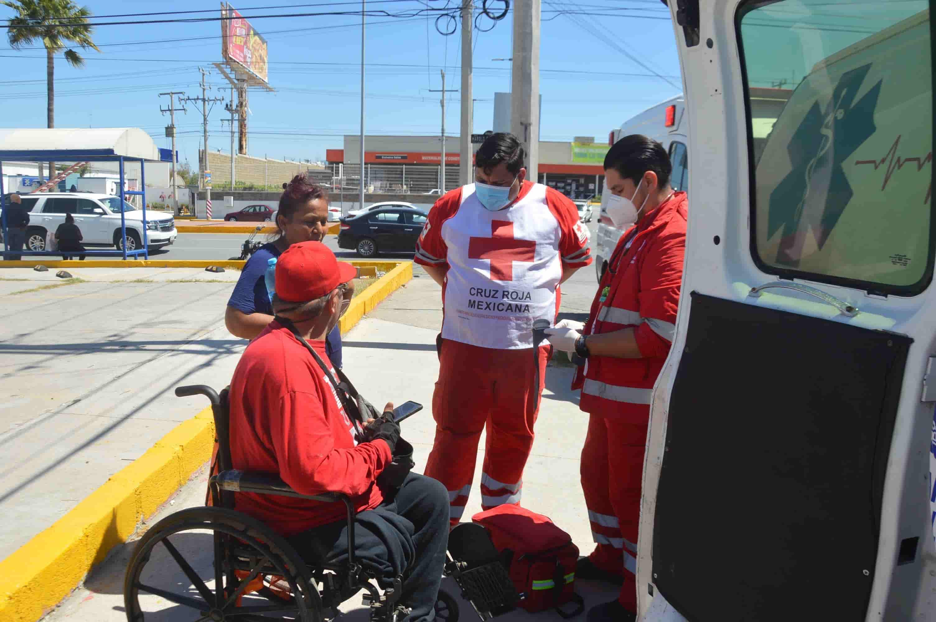 Se le atraviesa a motociclista 