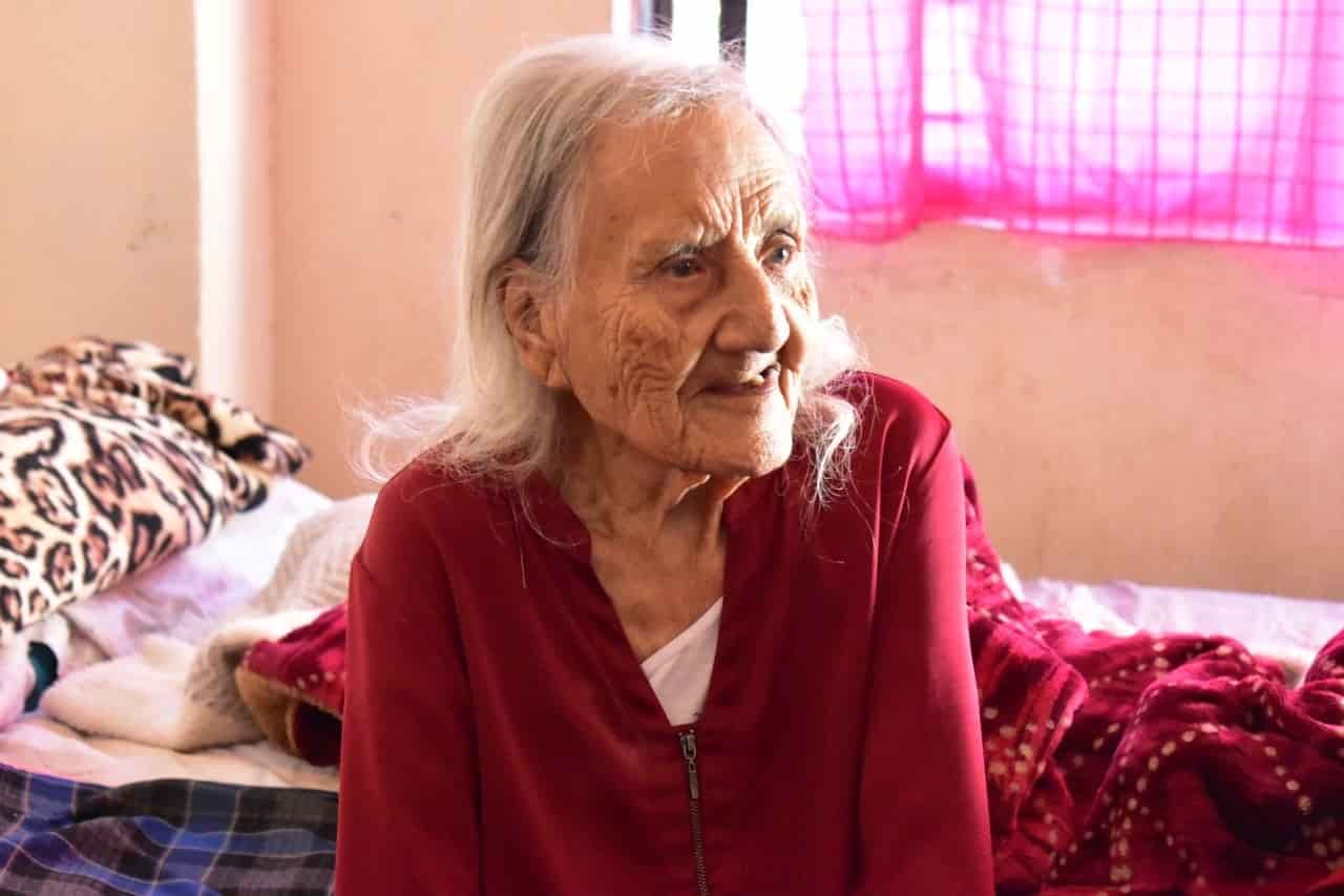 Visita Hugo a abuelitos