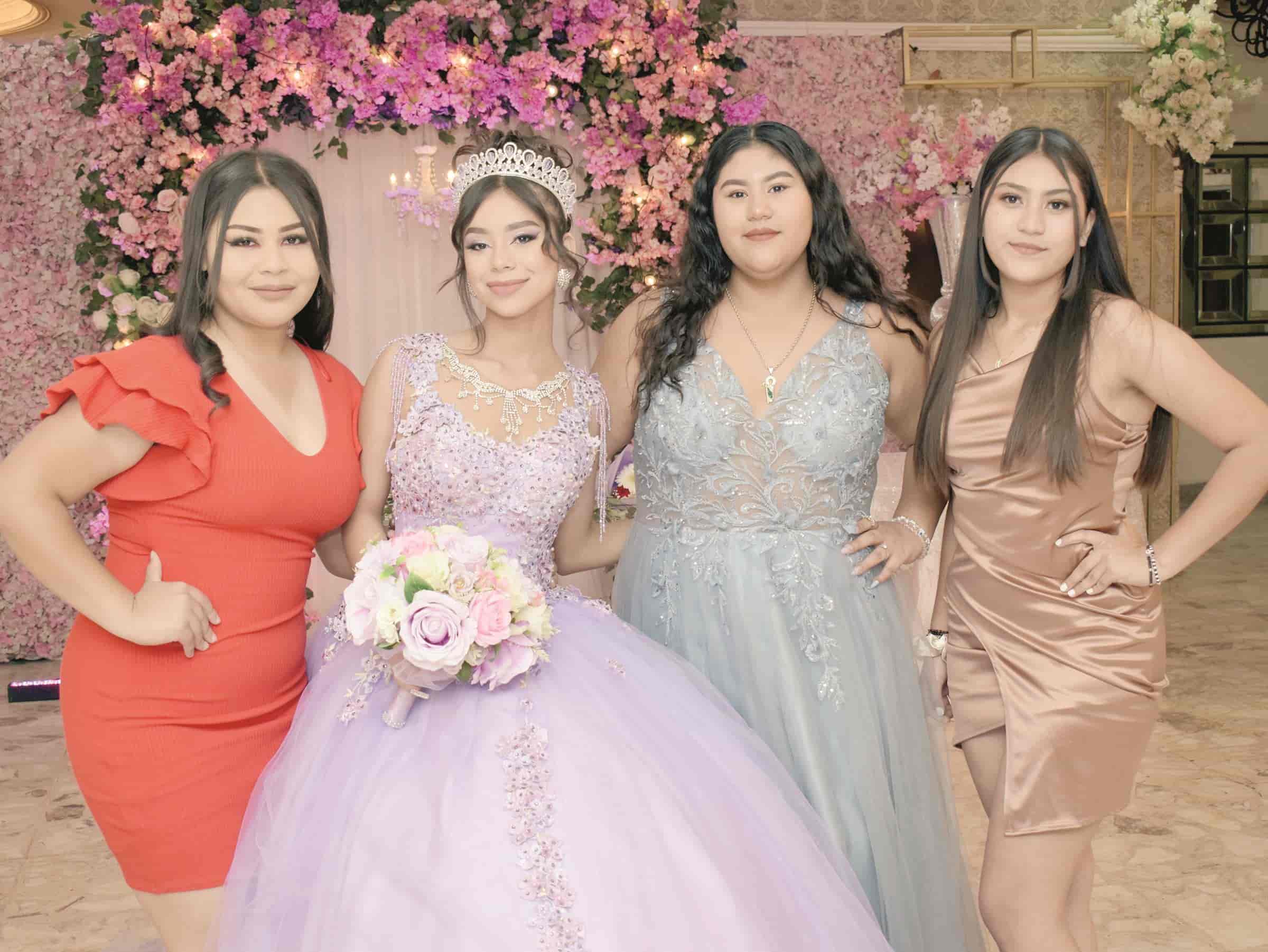 Mariana llega a sus quince años