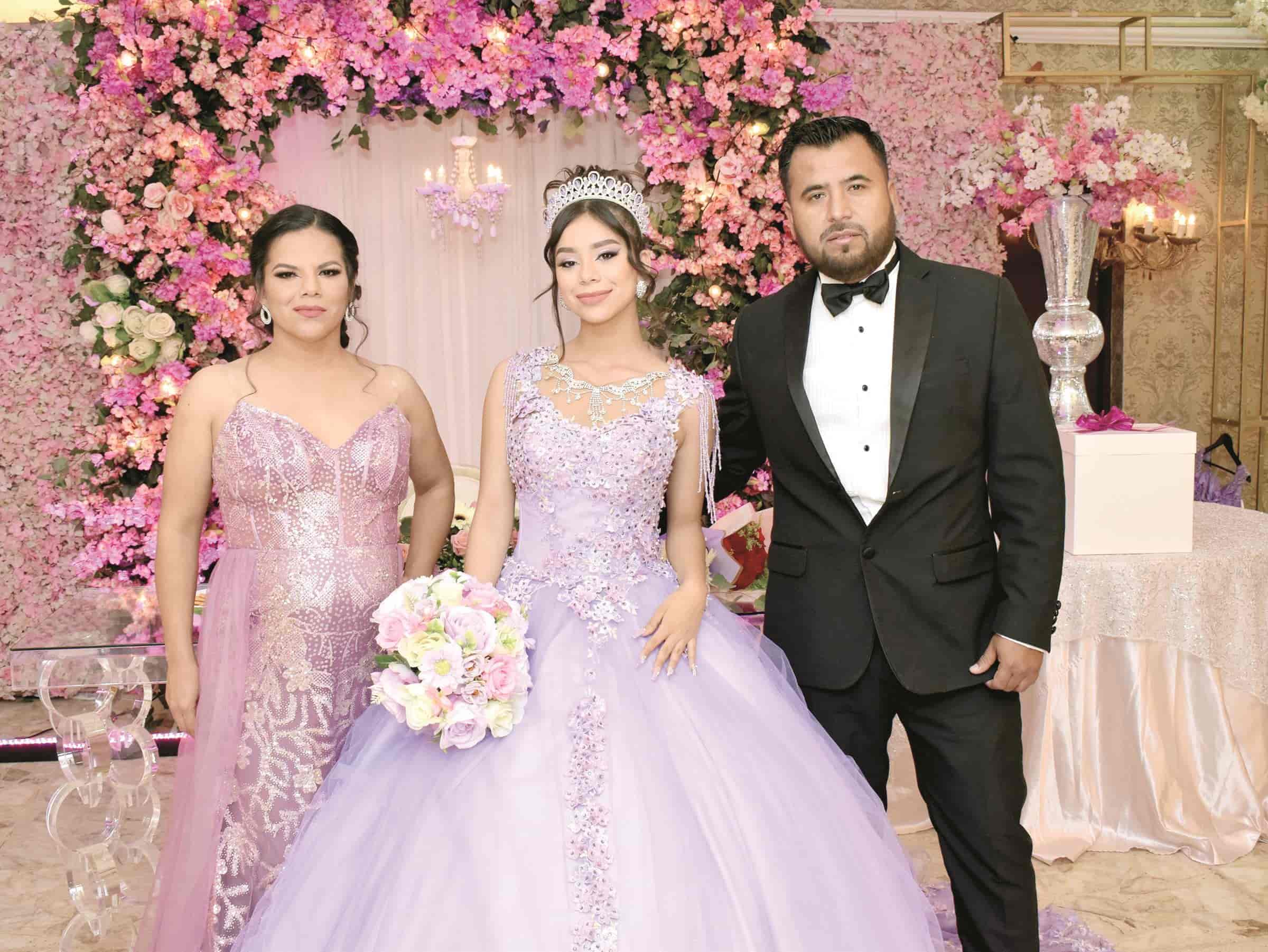 Mariana llega a sus quince años