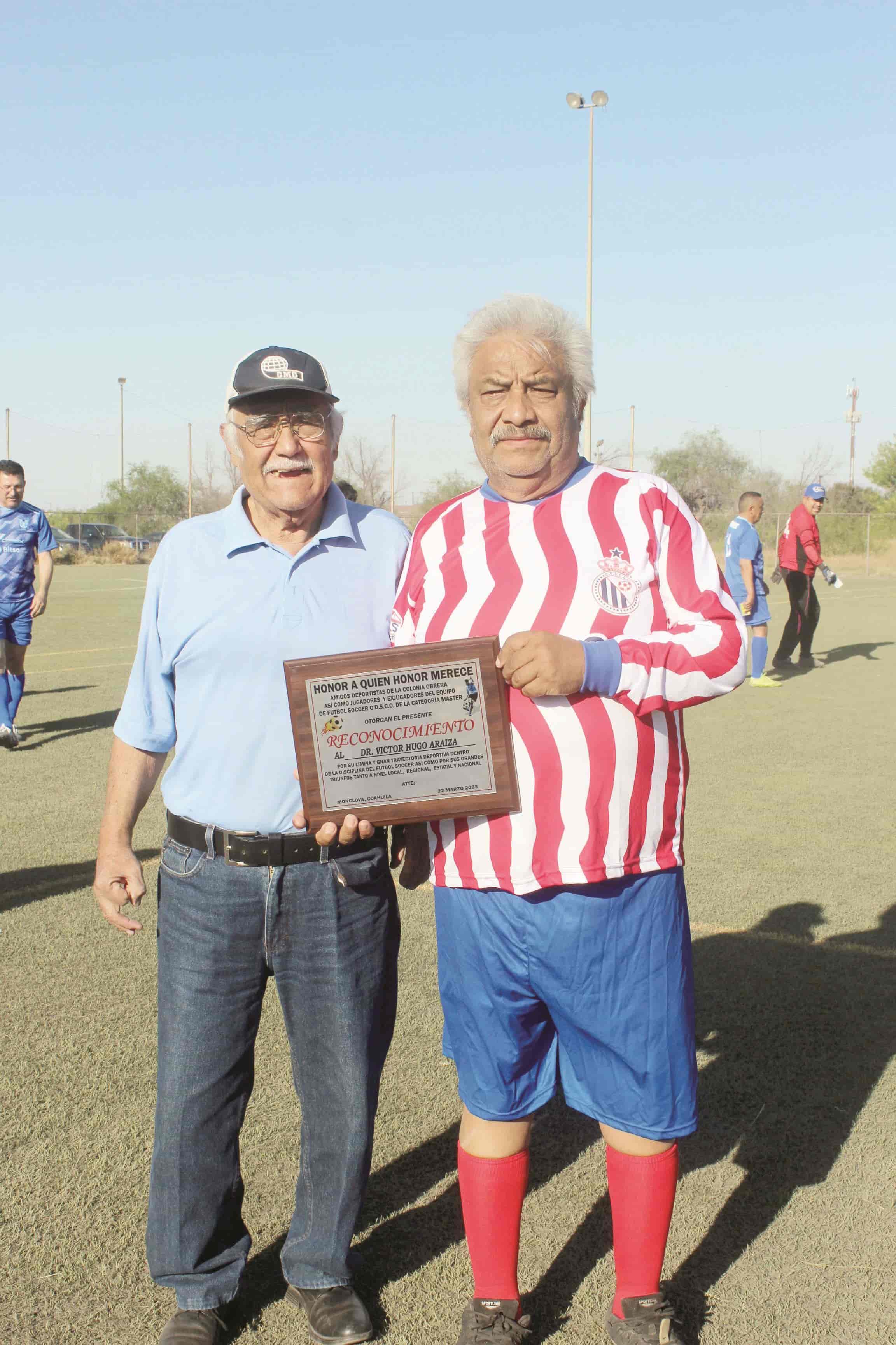 Rinden Homenaje al Dr. Víctor Hugo Araiza