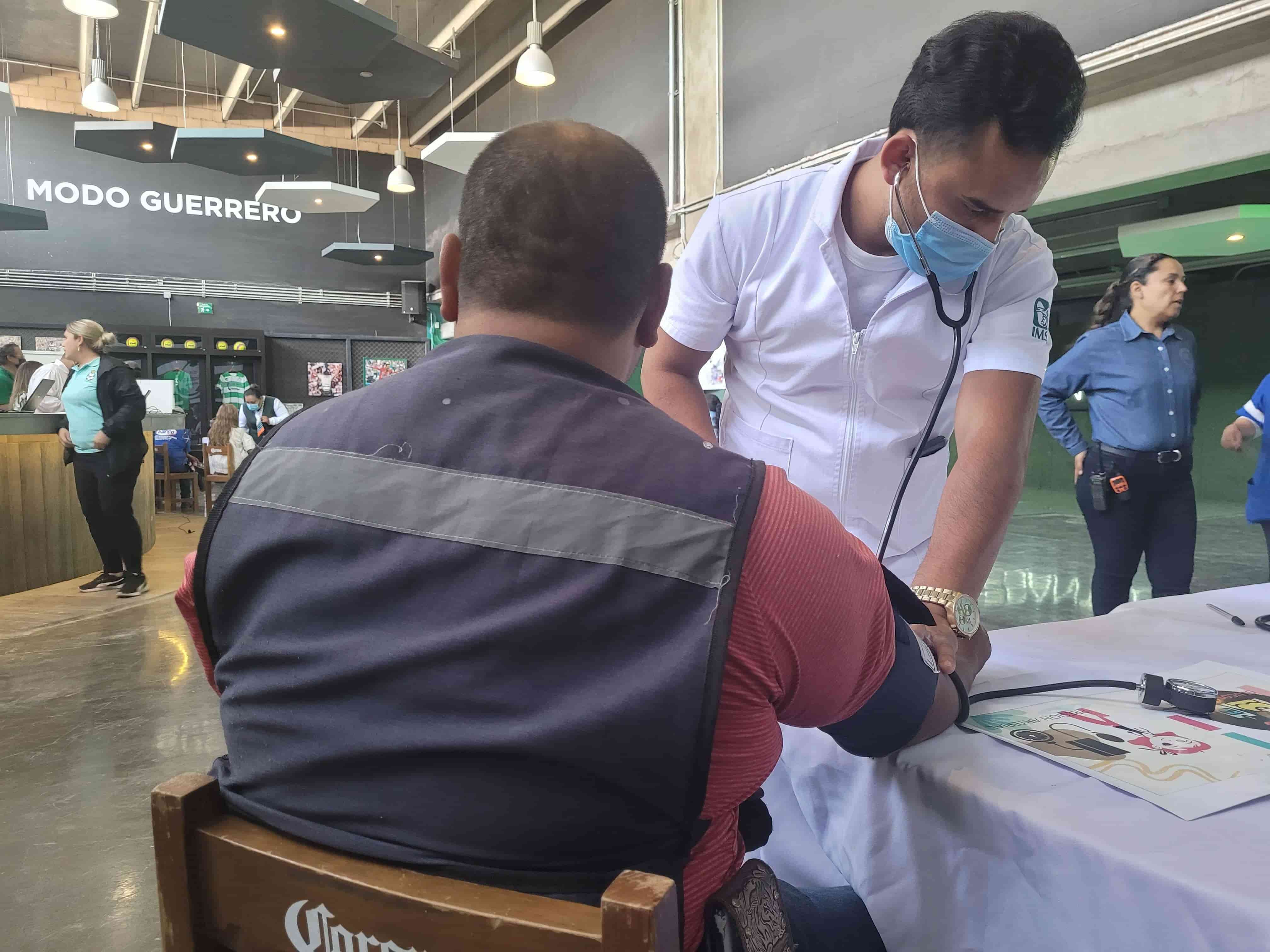 Benefician al personal del Club Santos Laguna