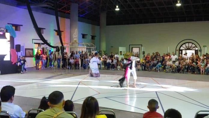 Inicia fin de semana con la Feria del Arte.