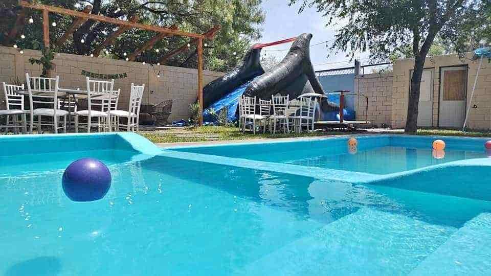 Deben quintas pagar por evento