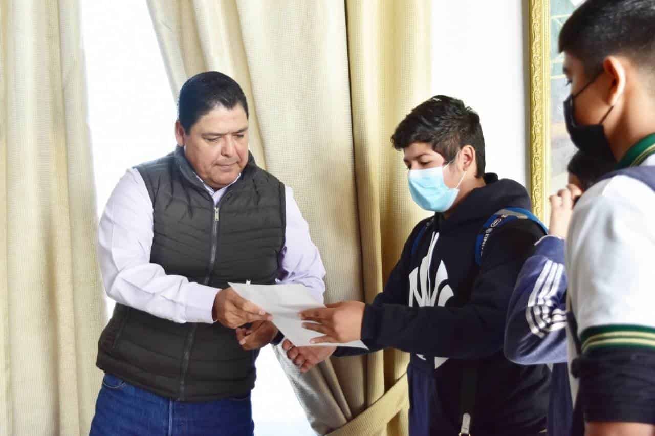 Invitan a Premio De la Juventud