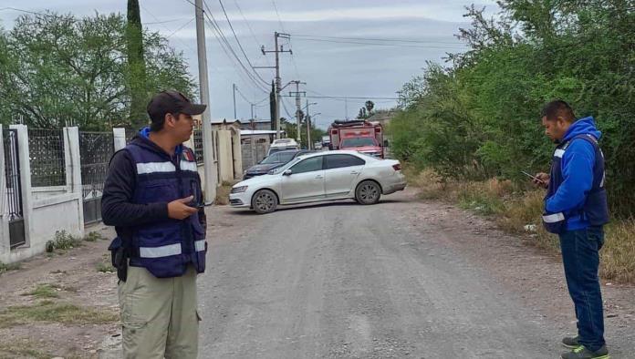 Bloquean calle en Barrio El Agrario