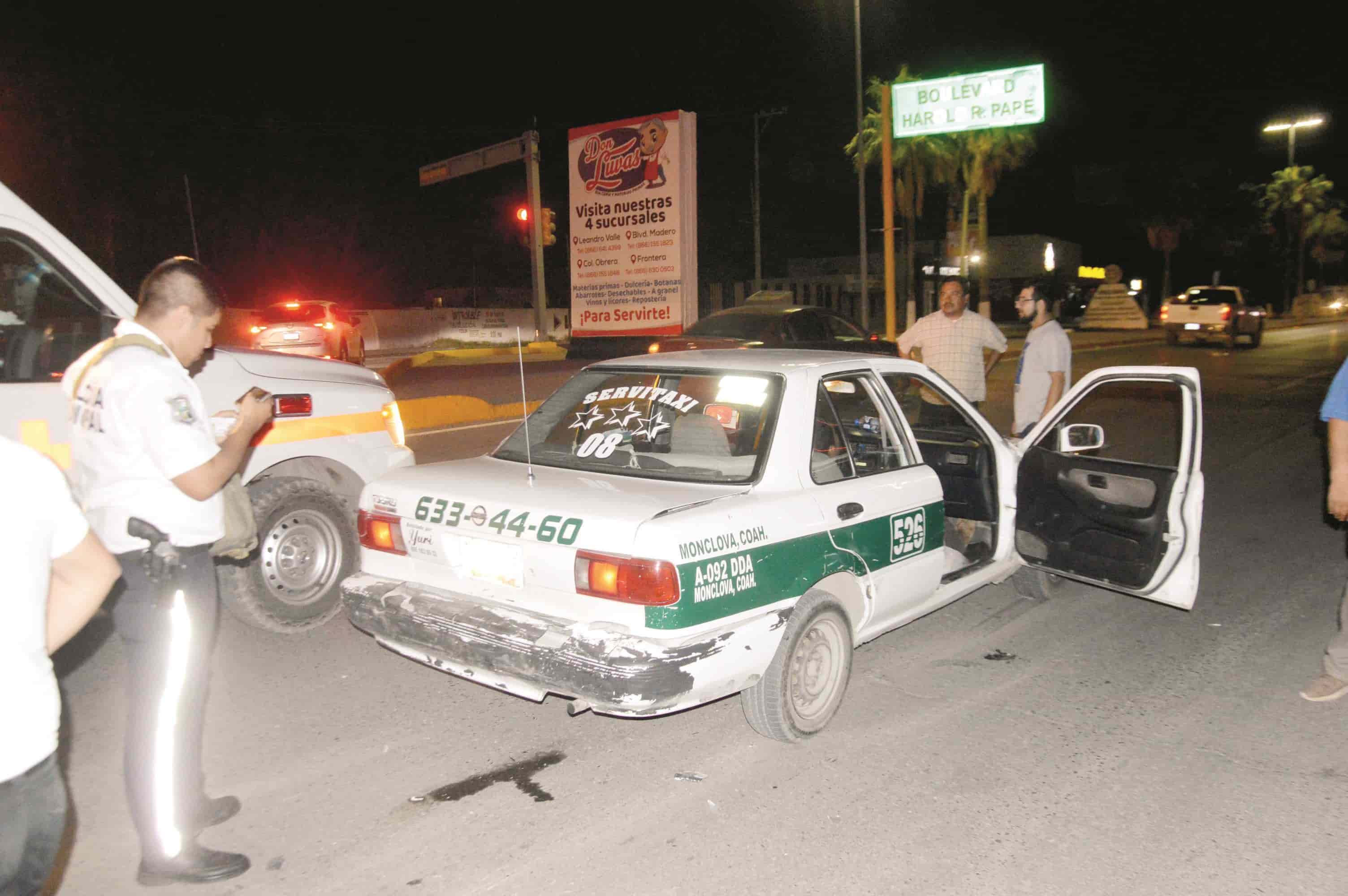Frunce auto en choque