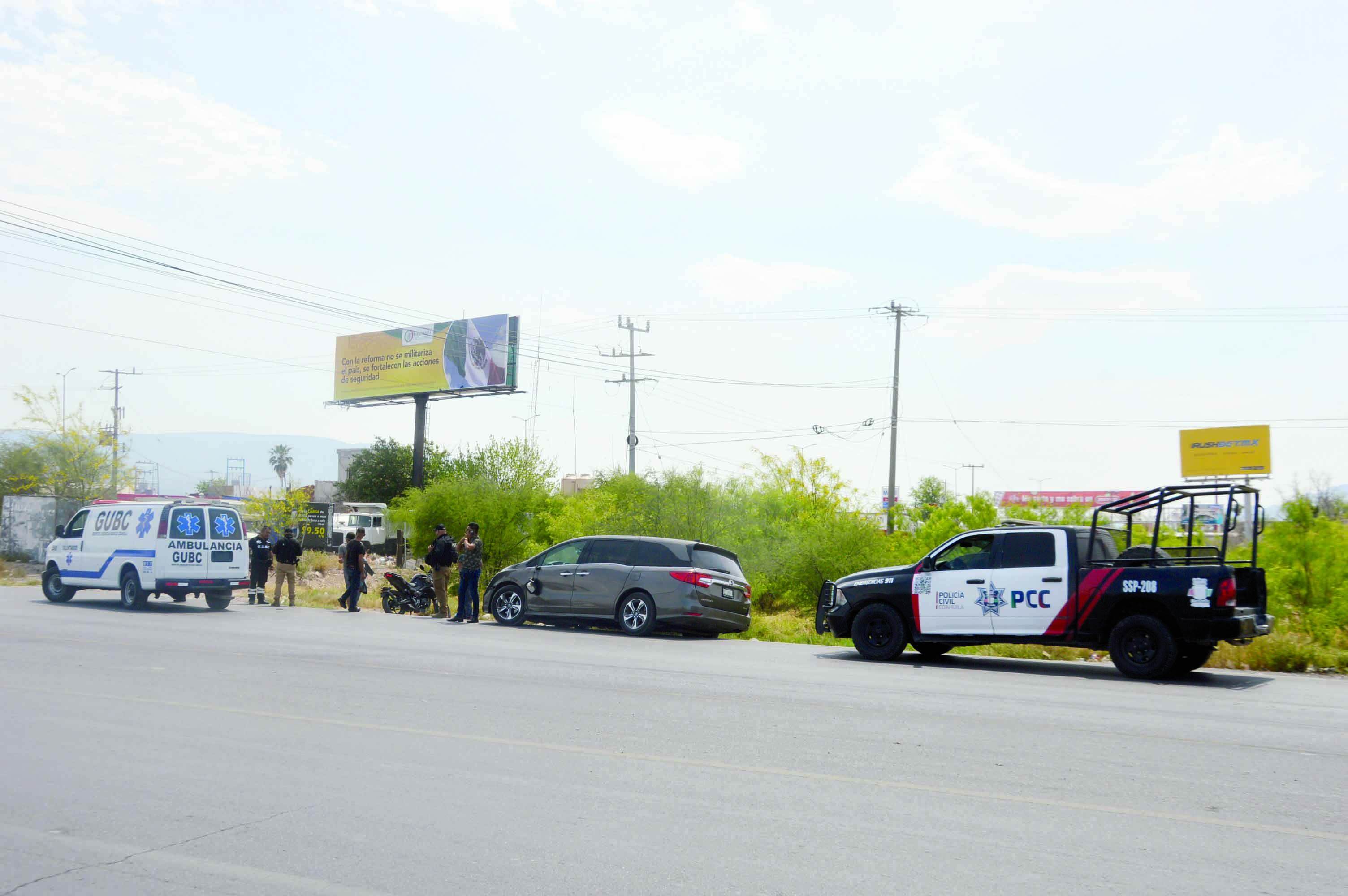 Lo impacta motociclista