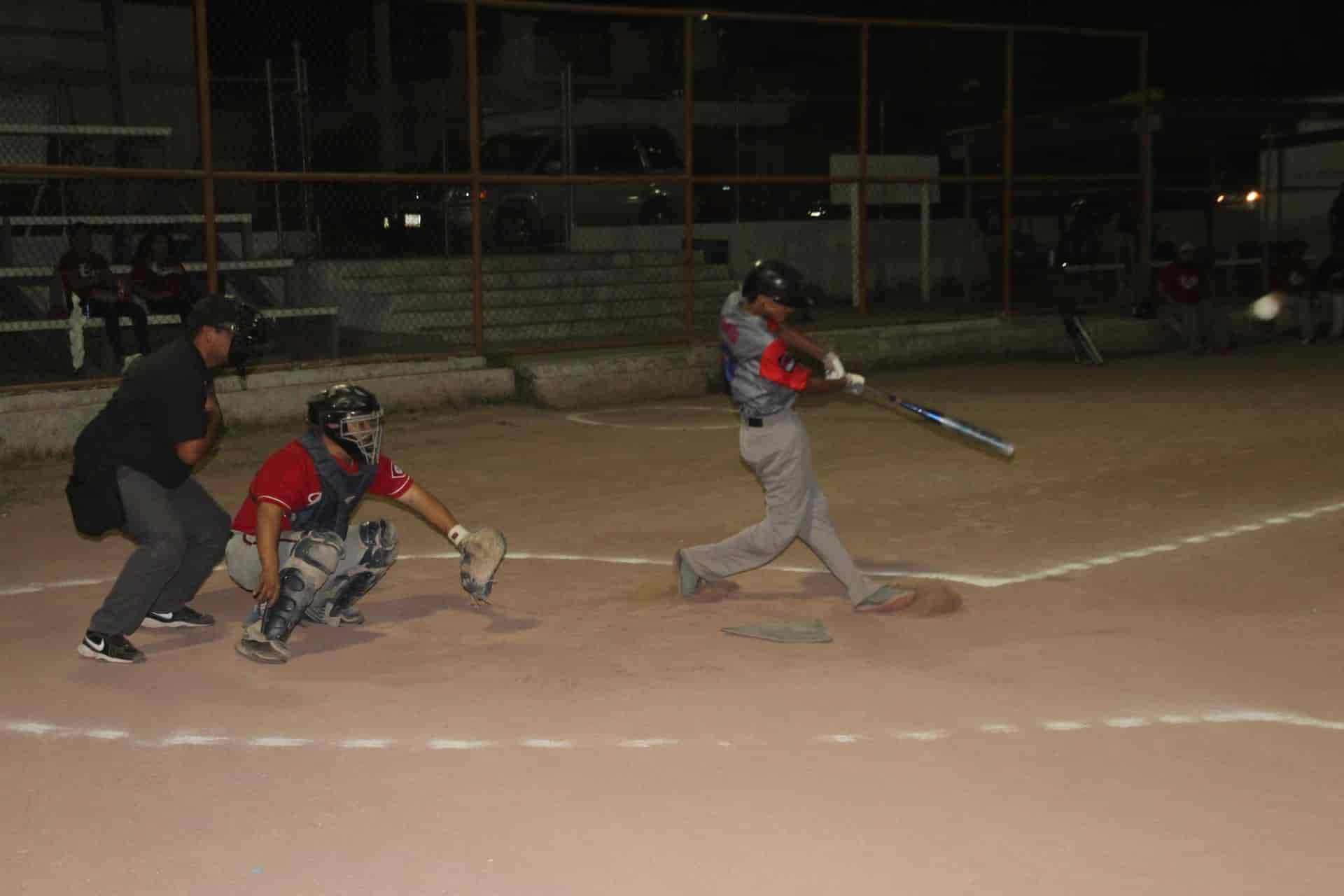 Liga municipal de softbol Pericos