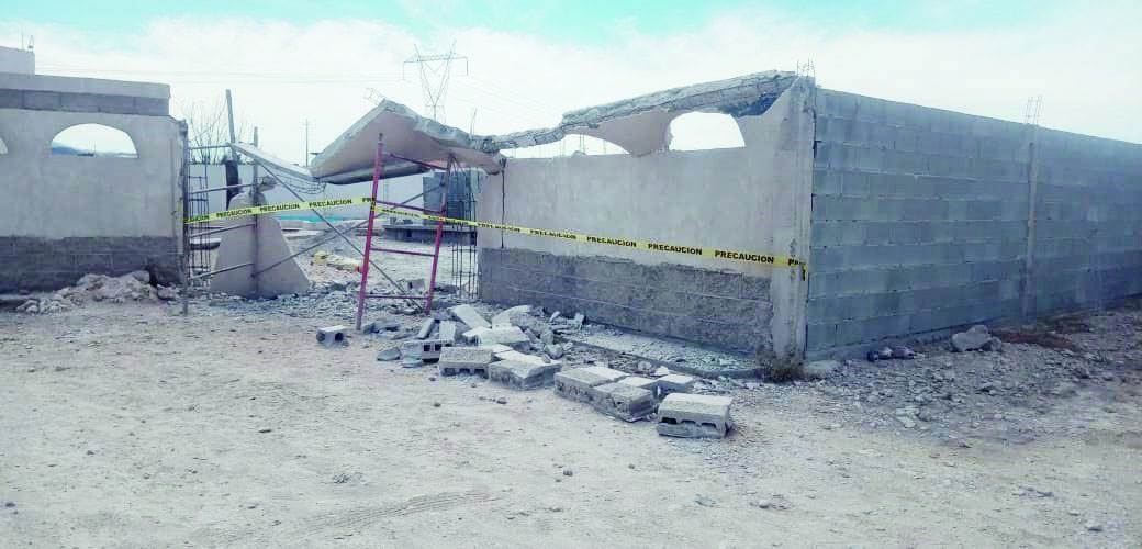 Sepulta barda a albañiles