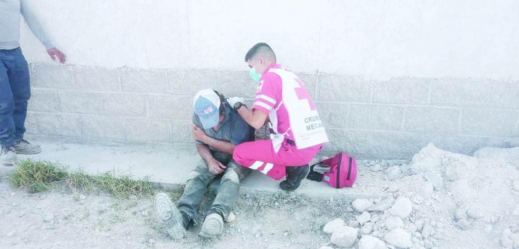 Sepulta barda a albañiles
