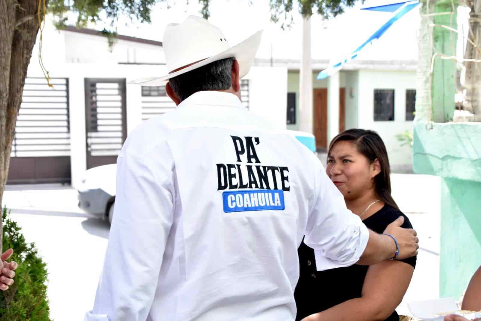 Más de 200 vecinos se reúnen con Parede