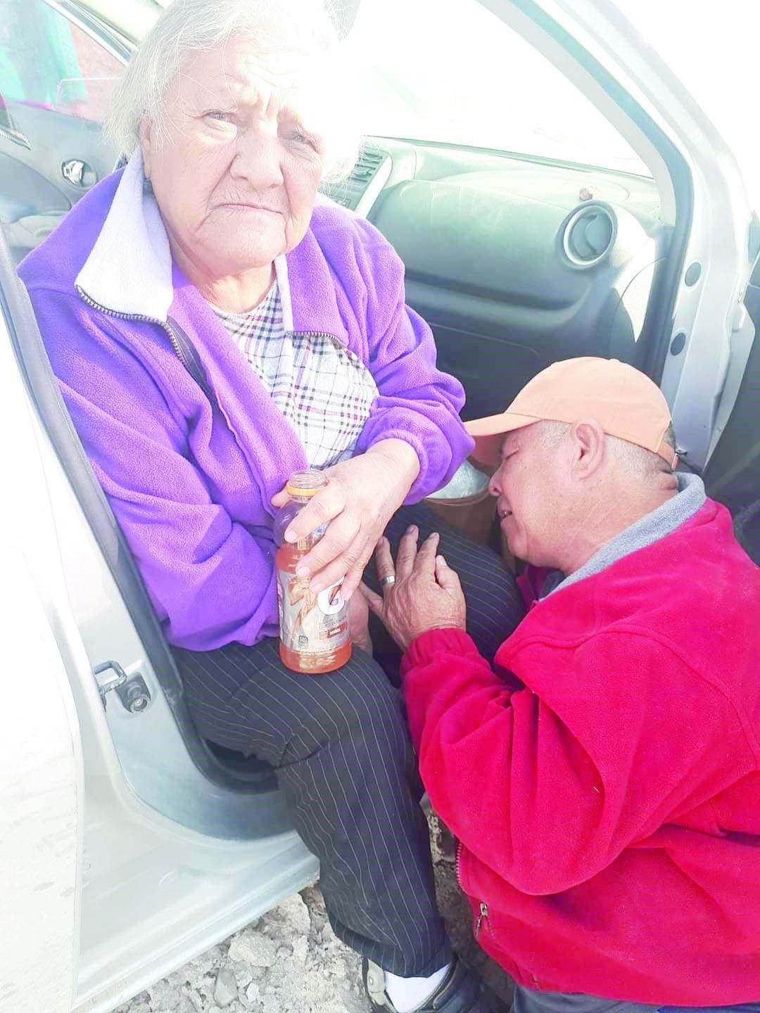 Vuelcan abuelitos en Cuatro Ciénegas