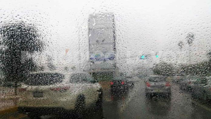 “Agüita” lluvia paseos y albercadas en Monclova