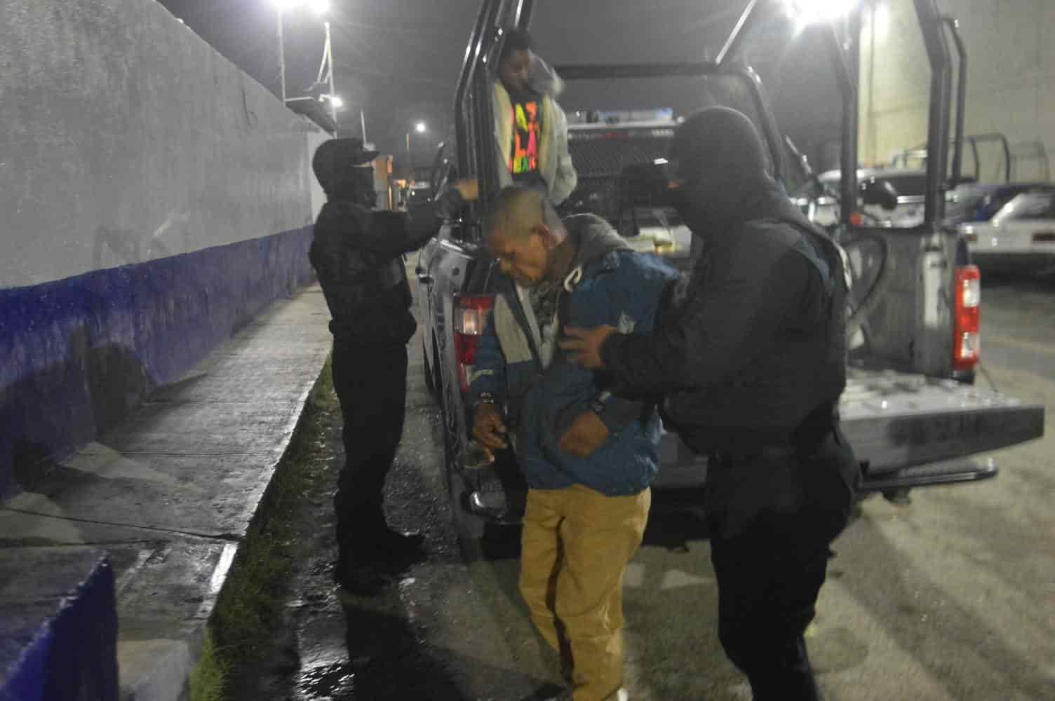 Terminan parranda en pelea callejera