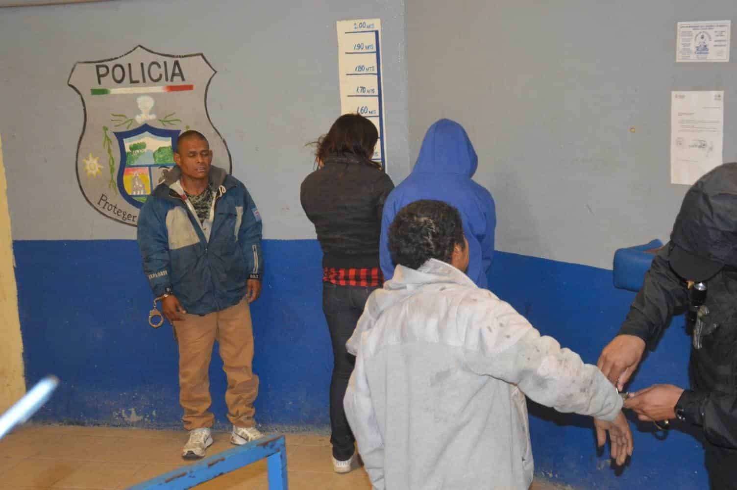 Terminan parranda en pelea callejera